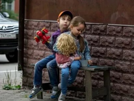 Третий должен уйти кадры
