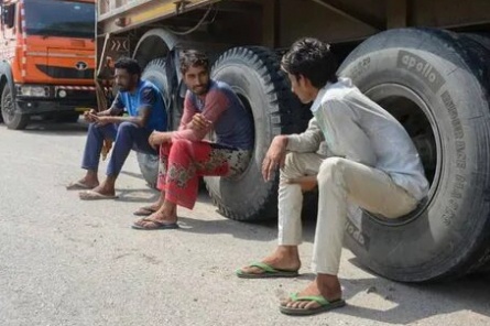 Truck Driver кадры Truck Driver кадры