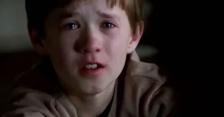 У моего ребенка шестое чувство кадры