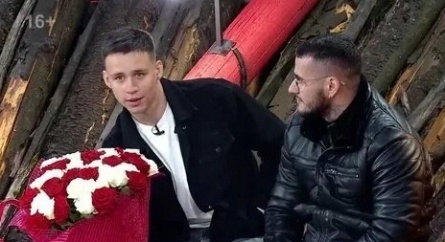 Участник Дома 2 Алексей Крылов решил положить конец любовному треугольнику кадры