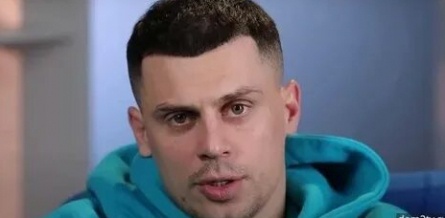 Участник Дома 2 Иван Барзиков попросил у своей девушки прощение кадры Участник Дома 2 Иван Барзиков попросил у своей девушки прощение кадры