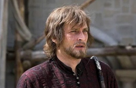 Александр Домогаров: звезда 2000-х, семейный папа и новые проекты кадры Александр Домогаров: звезда 2000-х, семейный папа и новые проекты кадры