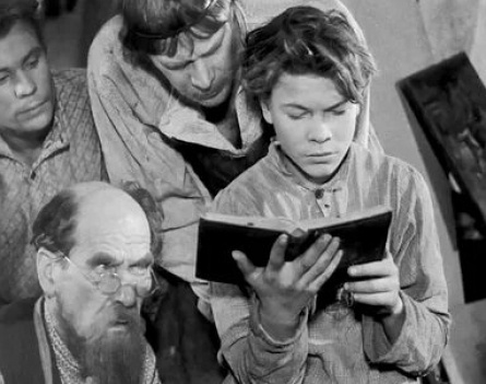 В людях кадры