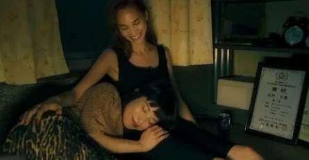 В огонь и воду кадры