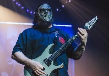 В Slipknot вернулся первый гитарист кадры