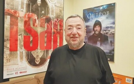 Василиса и королева лайков кадры