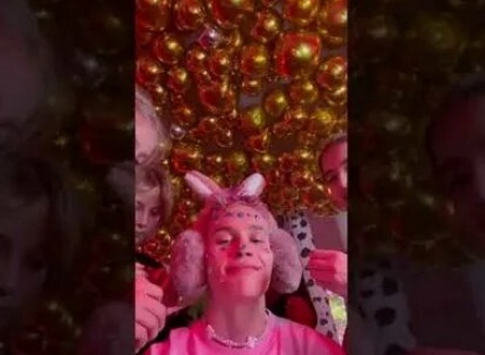 Вечеринка без масок в день рождения дочери Киркорова попала на видео кадры Вечеринка без масок в день рождения дочери Киркорова попала на видео кадры