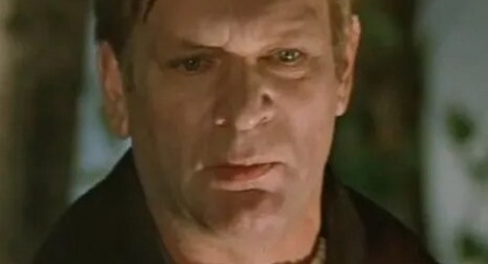 Воскресная ночь кадры