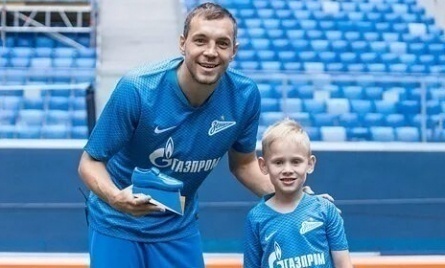 Дети Артема Дзюбы: их имена, кто матери и кто папа, что они общего с известным футболистом? кадры