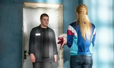 Вышибала кадры
