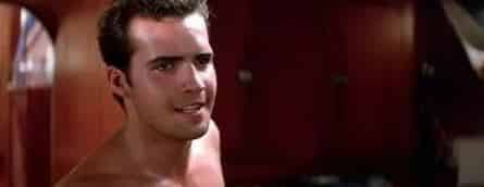 Выжившее зло кадры