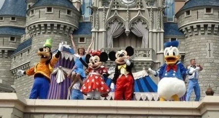 Walt Disney экранизирует еще один аттракцион кадры Walt Disney экранизирует еще один аттракцион кадры