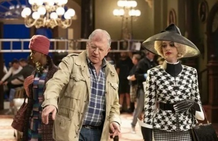 Warner Bros произведет Открытие ведьм кадры