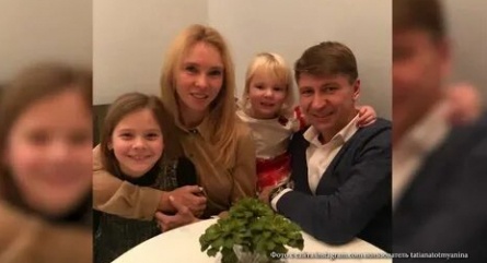 Ягудин и Тотьмянина откладывают свадьбу кадры