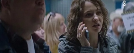 Юлия Хлынина сыграла персонажа по имени Котенок в сериале про авиакатастрофу кадры Юлия Хлынина сыграла персонажа по имени Котенок в сериале про авиакатастрофу кадры