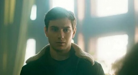 За тобой следят кадры