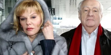 Захарова впервые стала мамой кадры