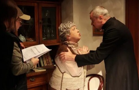 Здесь кто-то есть: искупление кадры