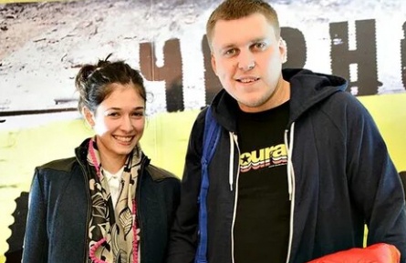 Фото жены Незлобина: узнайте, какая она в реальной жизни кадры