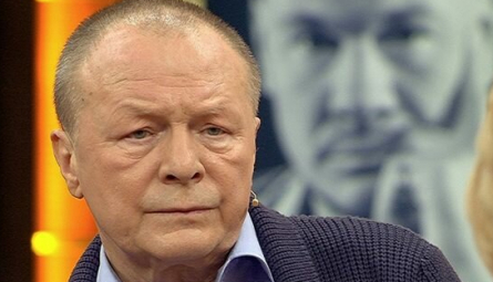 Спустя 3 развода и потерю детей: Борис Галкин нашел счастье в отцовстве в 71 год, как выглядят его жена и маленькая дочь?