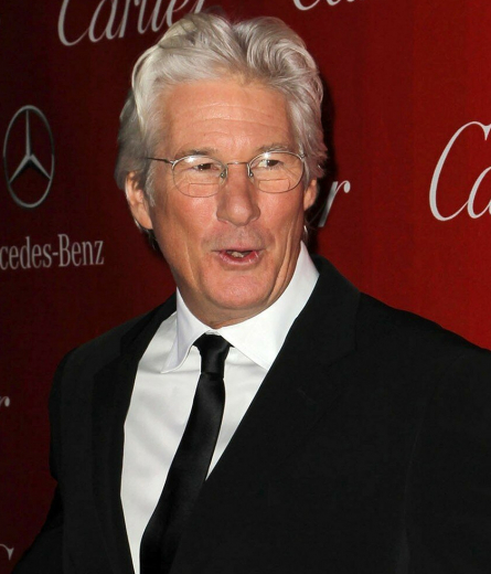 Ричард Гир стал отцом в третий раз в 70 лет: кто такая его молодая и прекрасная жена?