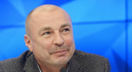 Семья Александра Жулина: кто остался рядом, а кого потерял? Встречайте молодую жену и трех дочек спортсмена