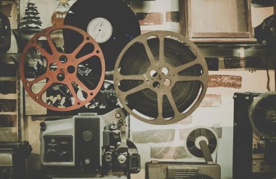 фильмы триллер Автор Трансформеров и Армагеддона снимает <a href=