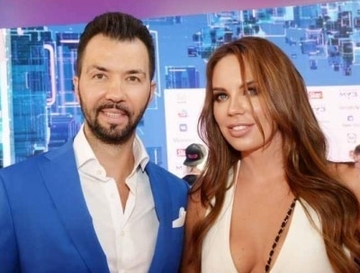 Денис Клявер с женой отметили фаянсовую свадьбу