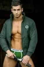 Из под земли кадр из фильма