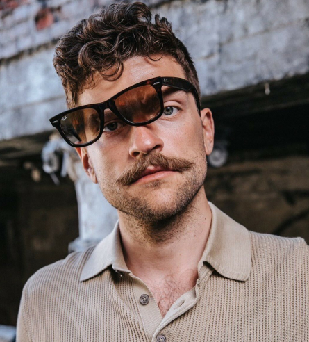 Секреты жизни сына Кирилла Нагиева: кто его таинственная девушка, и как им удалось сохранить любовь на протяжении 7 лет?