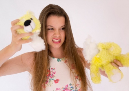 Семейная жизнь в необычных условиях: как я сплю на надувном матрасе, когда у меня есть дети мужчины от первого брака