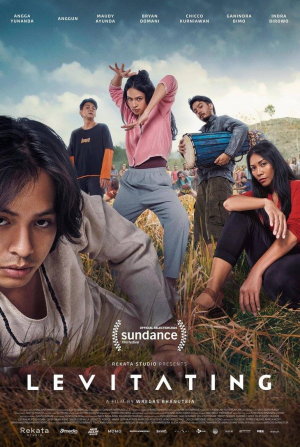 кадр из фильма Левитация