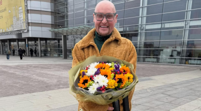 Шура собрал на сольном концерте поклонников разных поколений