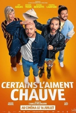 Кев Адамс и фильм Некоторые любят лысых (2025)