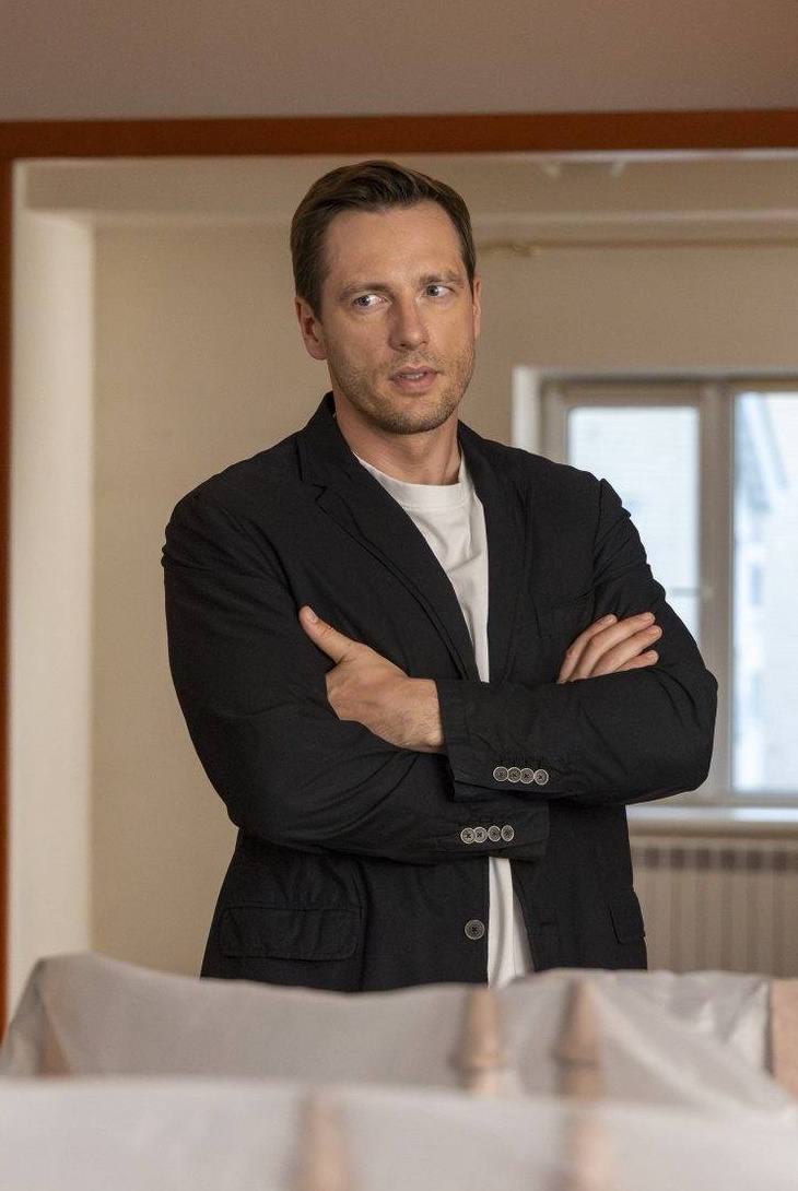 Ни сват, ни брат