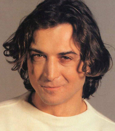 Жизнь в одном лице и запретный роман: тайны личной жизни Александра Лазарева