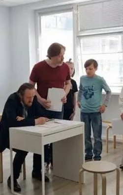 Первая студия кадр из фильма