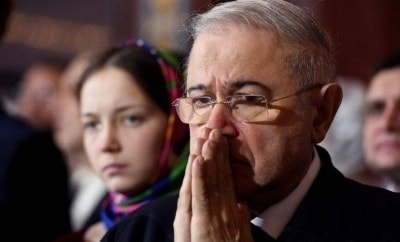 Петросян погряз в долгах