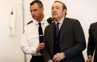 С Кевина Спейси сняли обвинения в сексуальном насилии