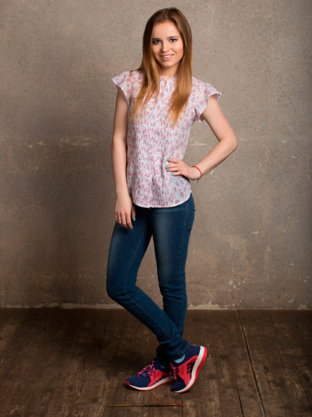 Секрет превращения в красавицу: история Саши Мамаевой из Физрука с фото парня