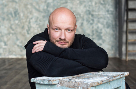 Никита Панфилов и его красавицы: знакомьтесь с тремя модельными женами и детьми