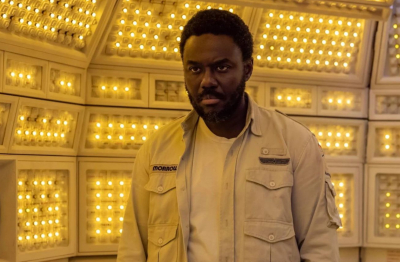 Бабу Сизей из «Чужого: Земля» присоединится ко второму сезону «Рыцаря Семи Королевств»