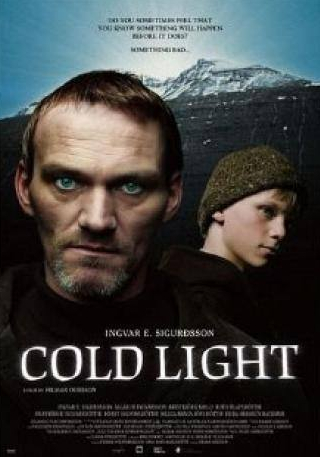 Ингвар Эггерт Сигюрдссон и фильм Холодный свет (2004)